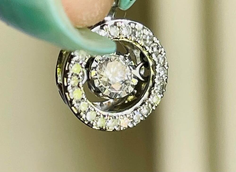 Shimmering Diamond Pendant